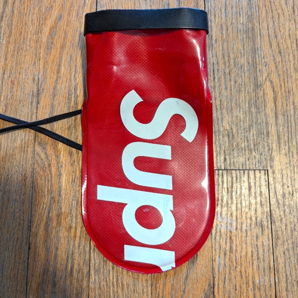 Supreme x Seal Line See Pouch